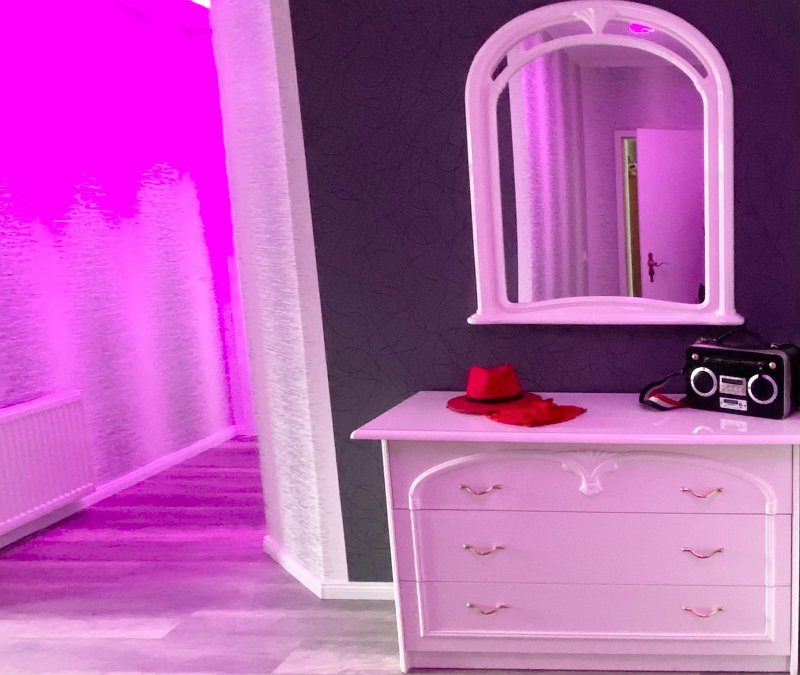 8Flur pink